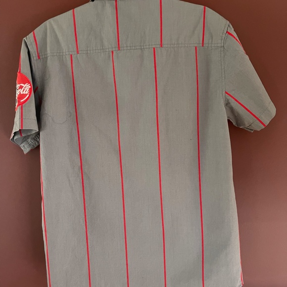 Vintage Coca Cola Mens M Gray Striped Logo Patch Button Down Work Shirt - Picture 6 of 6